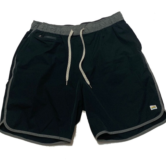 XL / Vuori Banks Short - Picture 1 of 3